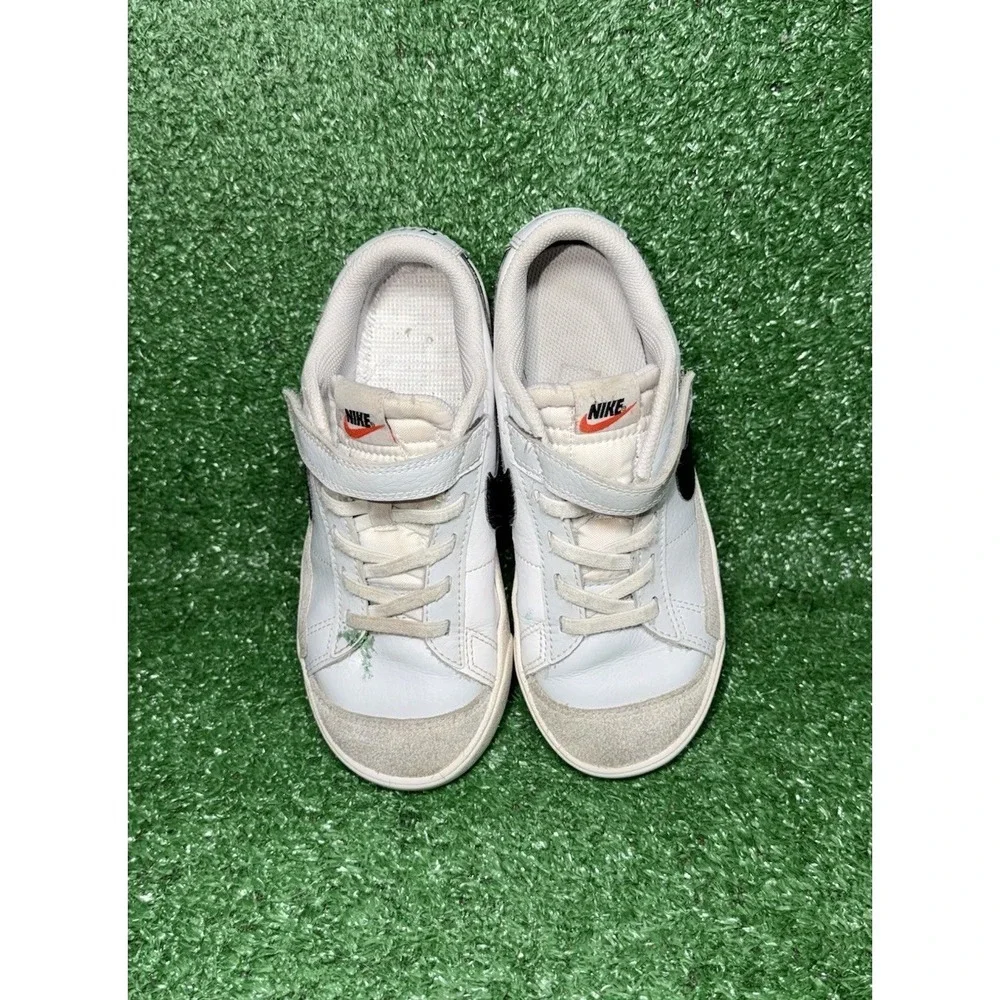 Nike Blazer Low 77 Youth Kids Size 2.5Y White Black Walking Shoe Casual Sneakers